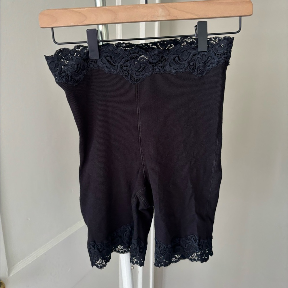 Free People Harlow Bike Short- Black Ribbed Lace Trim       Size: S